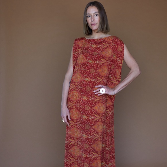 The Cleopatra dress is a stunning and unique piece Handmade with elegance ♻️ - Picture 11 of 11